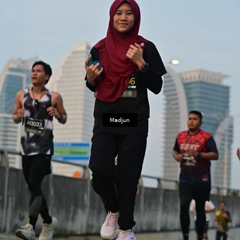 Runner Photo 6364825