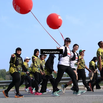 Runner Photo 6364834