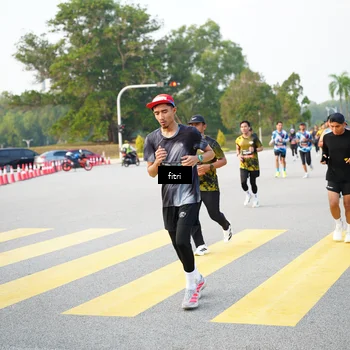 Runner Photo 6364888