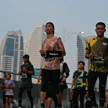 Runner Photo 6364891