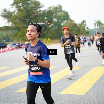 Runner Photo 6364897