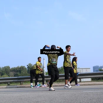 Runner Photo 6364985