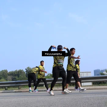 Runner Photo 6364995