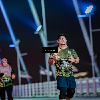 Runner Photo 6365334