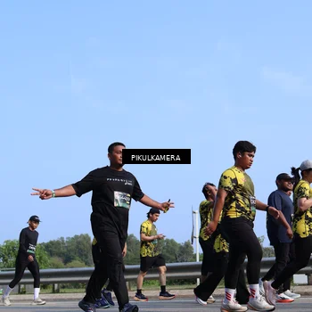 Runner Photo 6365443