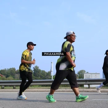 Runner Photo 6365511