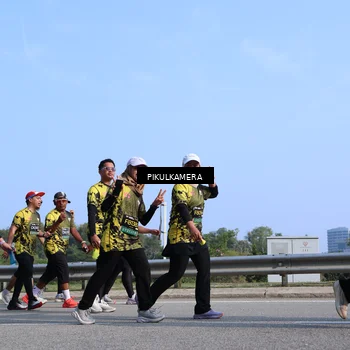 Runner Photo 6365599