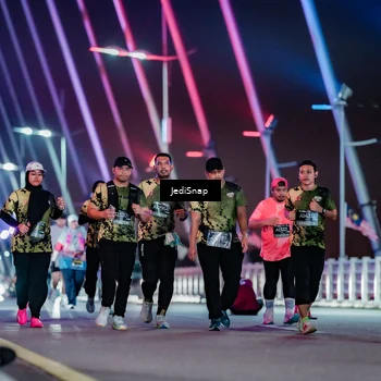 Runner Photo 6365760