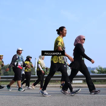 Runner Photo 6365772