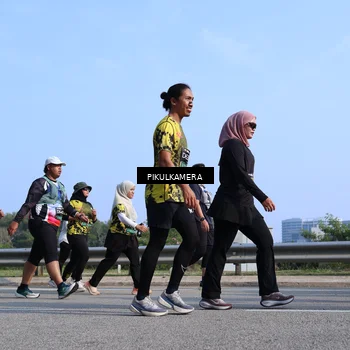 Runner Photo 6365779