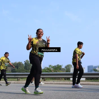 Runner Photo 6365949