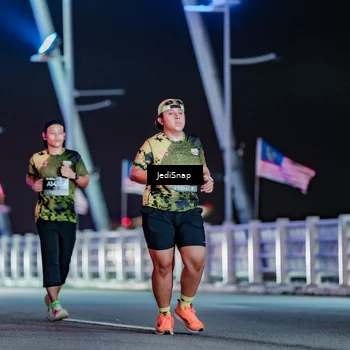 Runner Photo 6366187