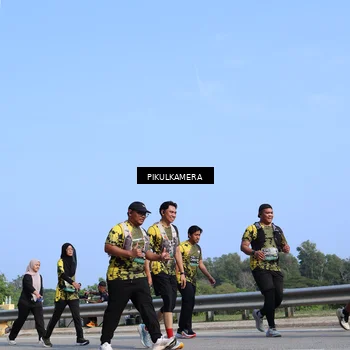 Runner Photo 6366264
