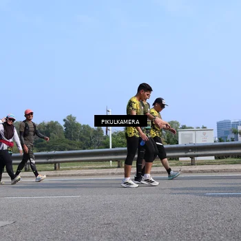 Runner Photo 6366409