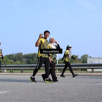 Runner Photo 6366555