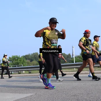 Runner Photo 6366558