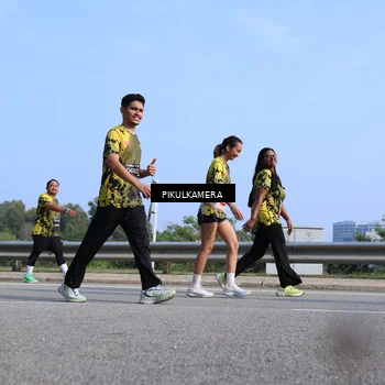Runner Photo 6366669