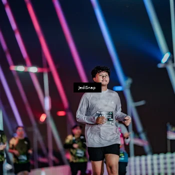 Runner Photo 6366673