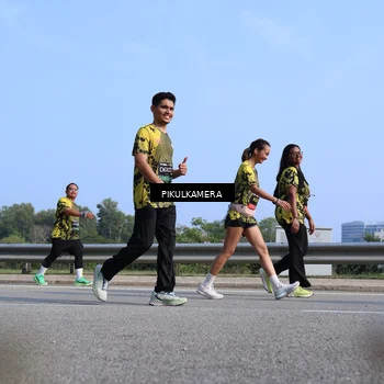 Runner Photo 6366684