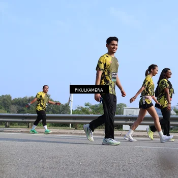 Runner Photo 6366734