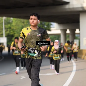 Runner Photo 6366789