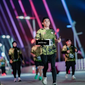 Runner Photo 6366824