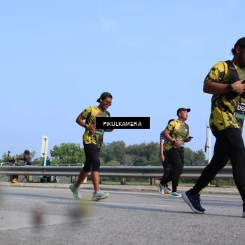 Runner Photo 6366847
