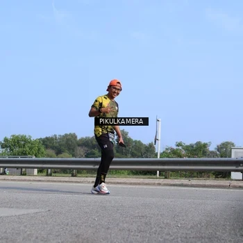 Runner Photo 6366868