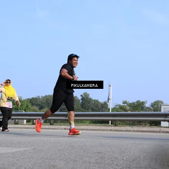 Runner Photo 6366883