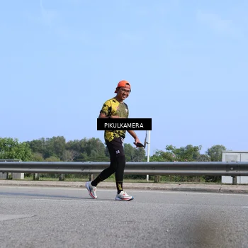 Runner Photo 6366887