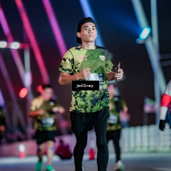 Runner Photo 6366901