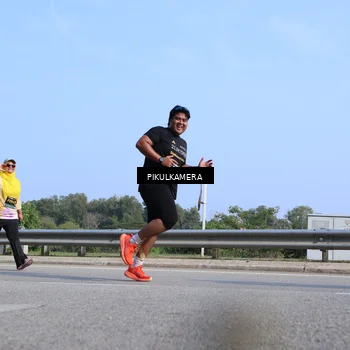 Runner Photo 6366904