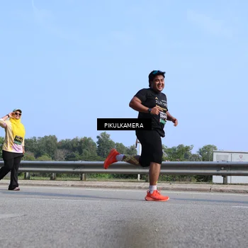Runner Photo 6366926