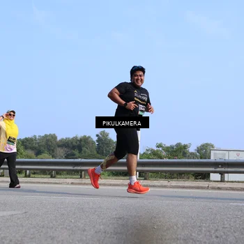 Runner Photo 6366954