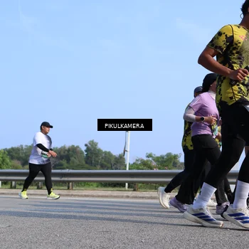 Runner Photo 6367006
