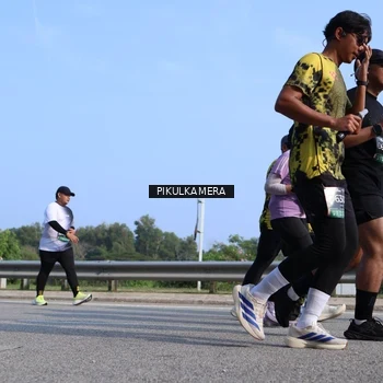 Runner Photo 6367072