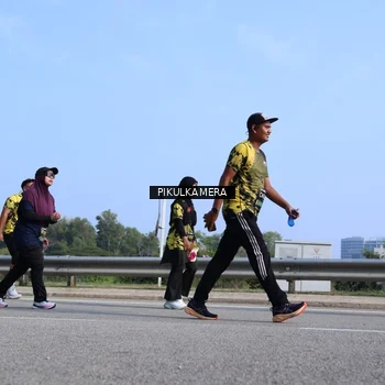 Runner Photo 6367084