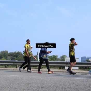 Runner Photo 6367141