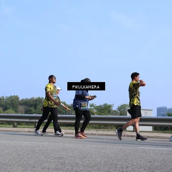 Runner Photo 6367143