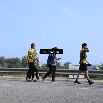 Runner Photo 6367161