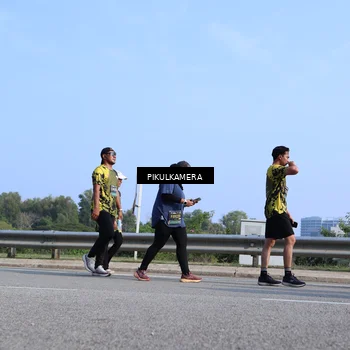 Runner Photo 6367165