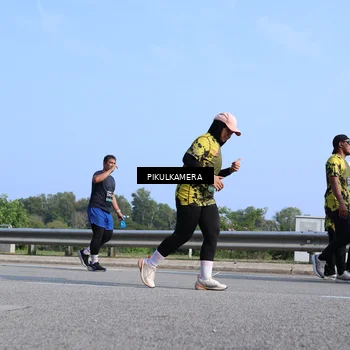 Runner Photo 6367189