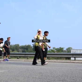 Runner Photo 6367250