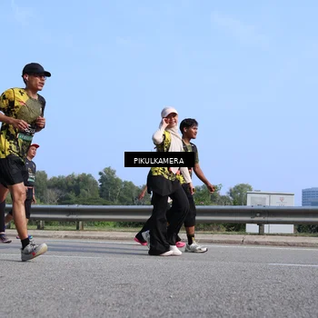 Runner Photo 6367259