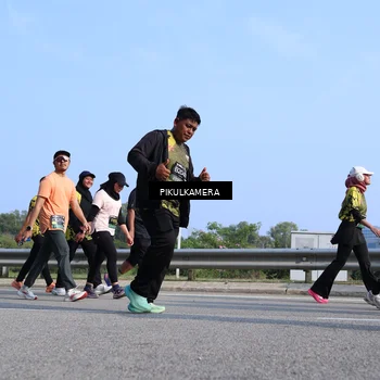 Runner Photo 6367322