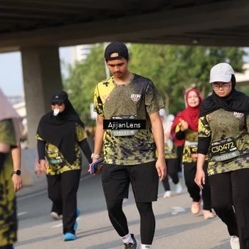 Runner Photo 6367344