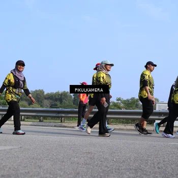 Runner Photo 6367373