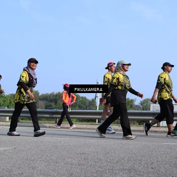 Runner Photo 6367415