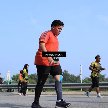 Runner Photo 6367436