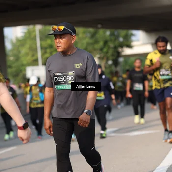 Runner Photo 6367445